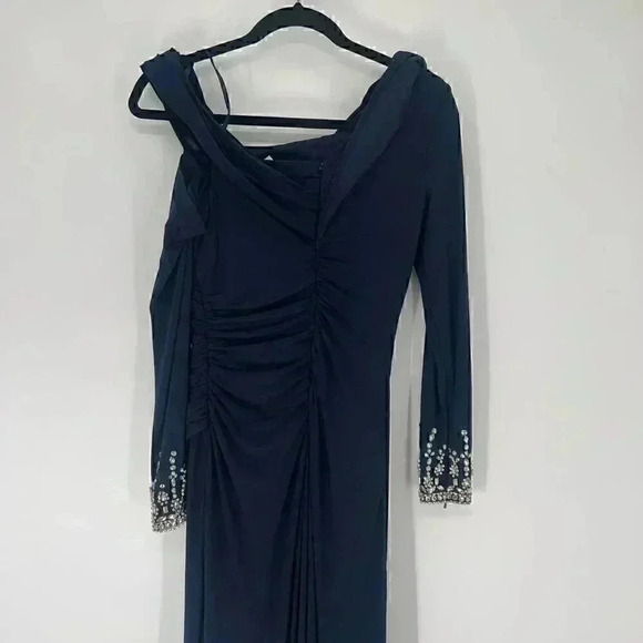 Mac Duggal Maxi Long Gown 4 Navy Beaded Off Shoulder Faux Wrap Wedding Gala - Picture 6 of 16